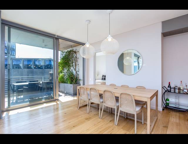 2 BEDROOM APARTMENT TO LET IN WATERFRONT